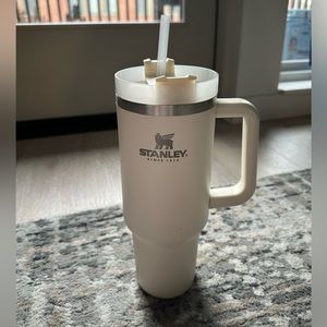 Cream 40oz Stanley Cup